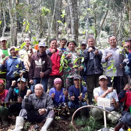 MARI LESTARIKAN HUTAN KITA !